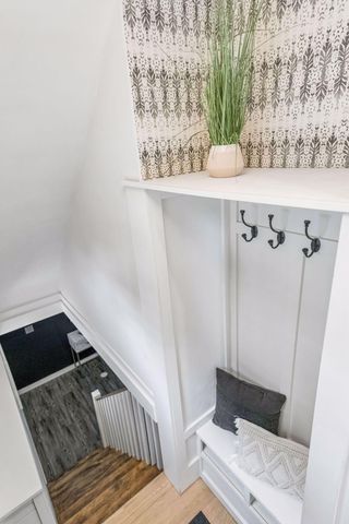 23 W 48th Street, Minneapolis, MN 55419