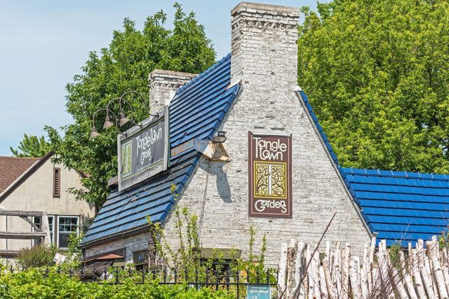 23 W 48th Street, Minneapolis, MN 55419