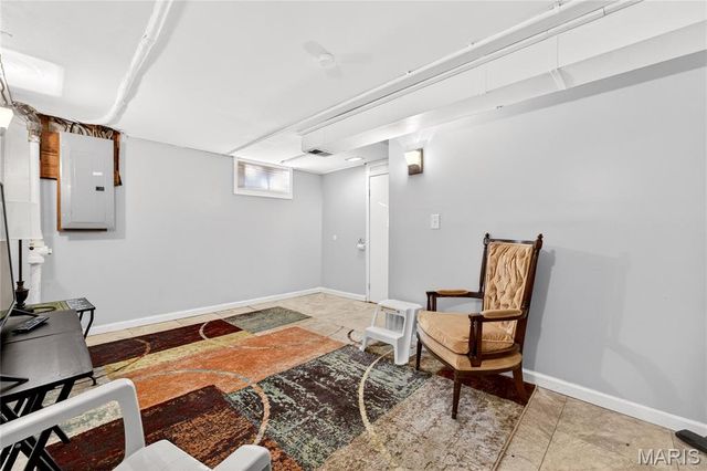 300 Royce Drive, St Louis, MO 63135