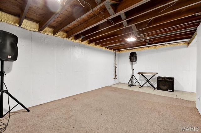 300 Royce Drive, St Louis, MO 63135