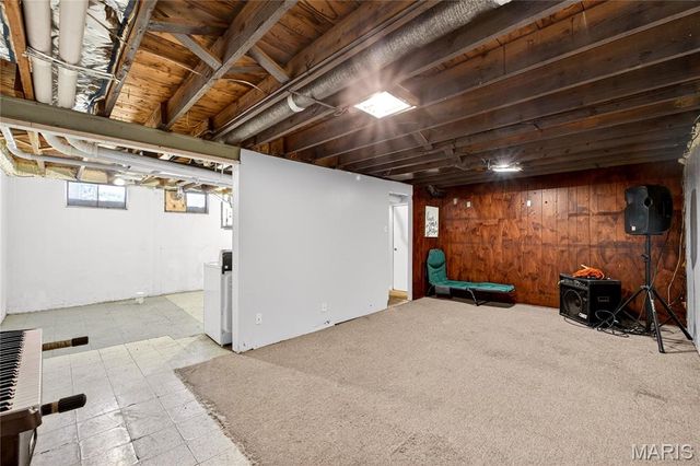 300 Royce Drive, St Louis, MO 63135