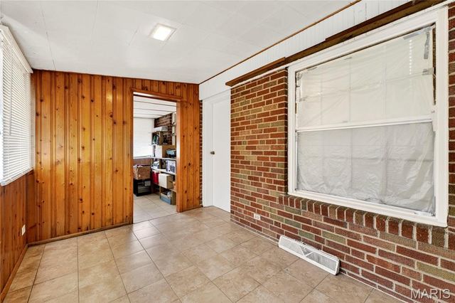 300 Royce Drive, St Louis, MO 63135