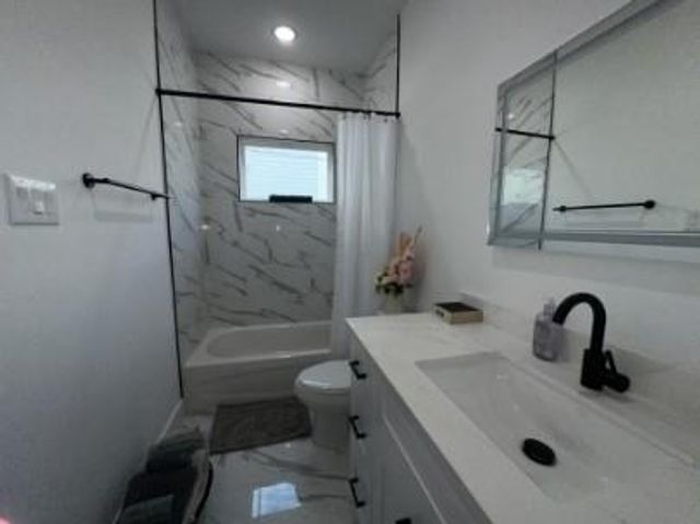 1711 Ruth Street A, Houston, TX 77004