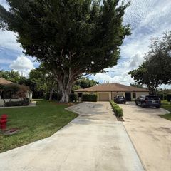 20986 Concord Grn Green E, Boca Raton, FL 33433
