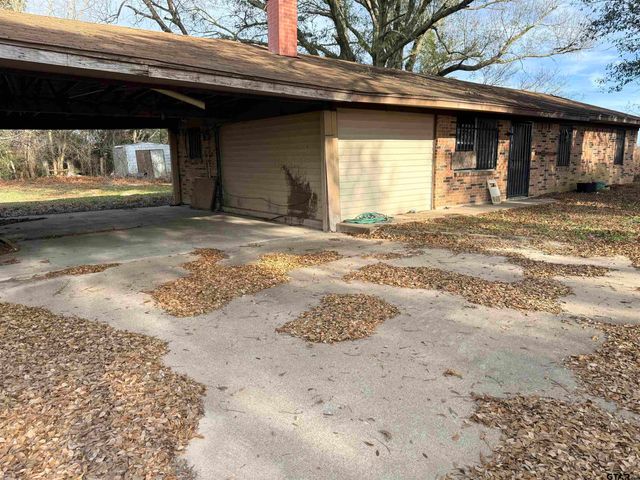 2592 CR 3306, Jacksonville, TX 75766