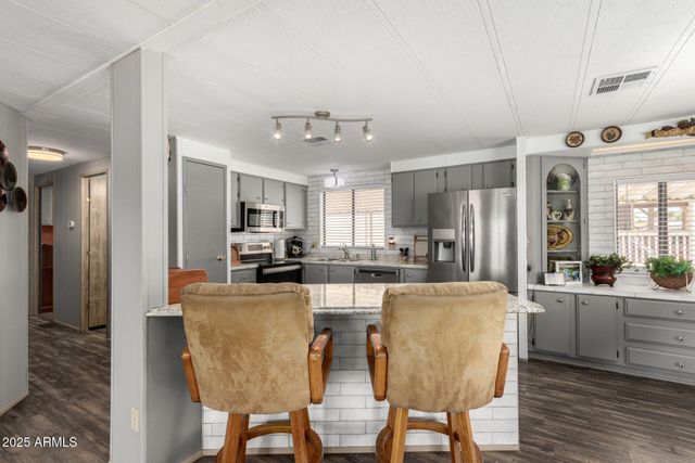 9333 E UNIVERSITY Drive 83, Mesa, AZ 85206