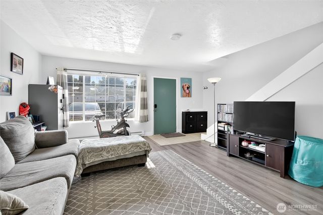 3333 Redwood Avenue #9, Bellingham, WA 98225