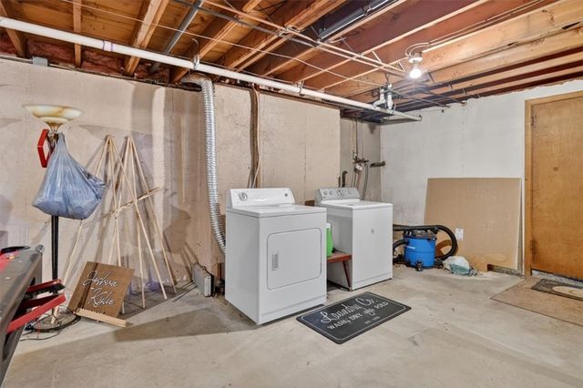 165 Salem Avenue, Cranston, RI 02920