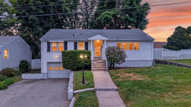 165 Salem Avenue, Cranston, RI 02920