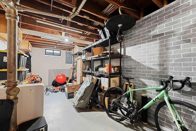 1428 HASTINGS STREET, Green Bay, WI 54301