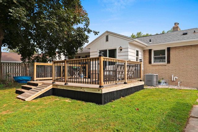 1428 HASTINGS STREET, Green Bay, WI 54301