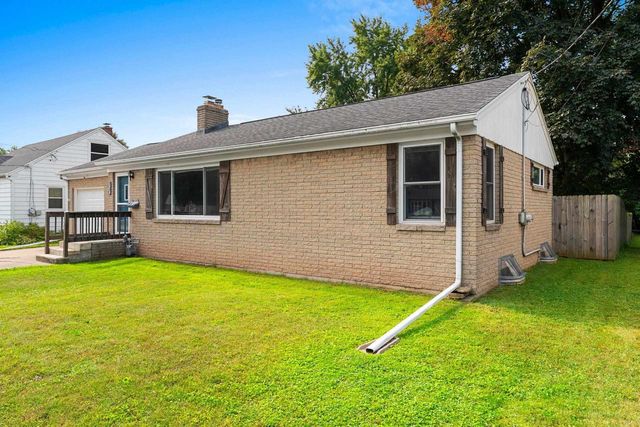 1428 HASTINGS STREET, Green Bay, WI 54301