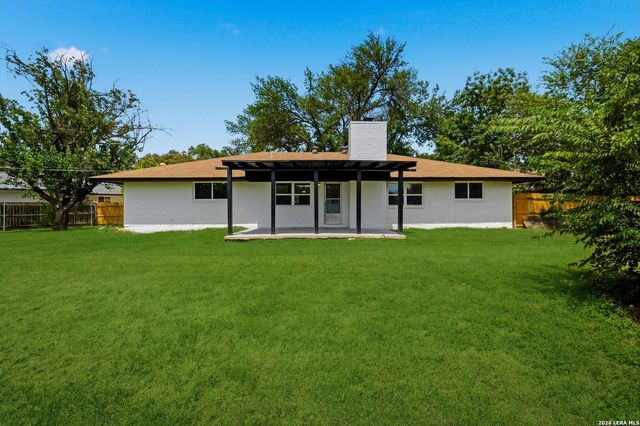 502 Moorside, Windcrest, TX 78239