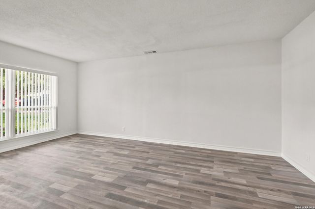 502 Moorside, Windcrest, TX 78239