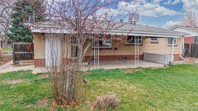 1672 S Benton Street, Lakewood, CO 80232