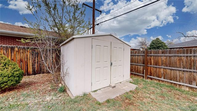 1672 S Benton Street, Lakewood, CO 80232