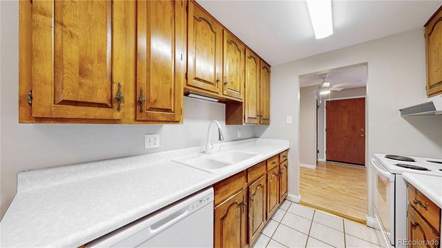 1672 S Benton Street, Lakewood, CO 80232