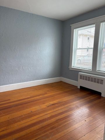 59 Dow Street 1, Salem, MA 01970