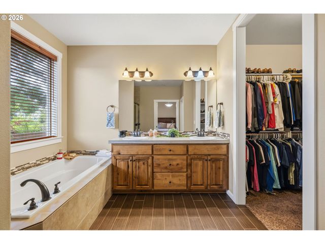 4106 Se 170TH Ct, Vancouver, WA 98683