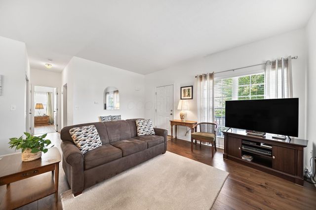 6244 Maple Glen Drive, Columbus, OH 43230