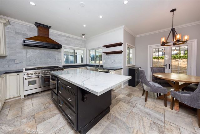 22324 Circle J Ranch Road, Saugus, CA 91350