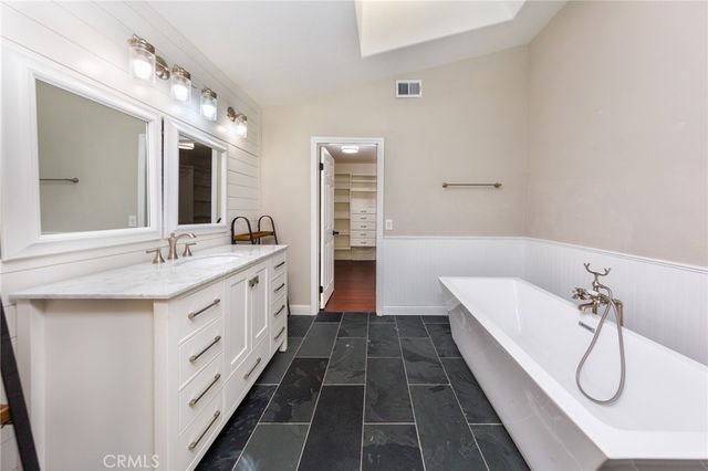 22324 Circle J Ranch Road, Saugus, CA 91350