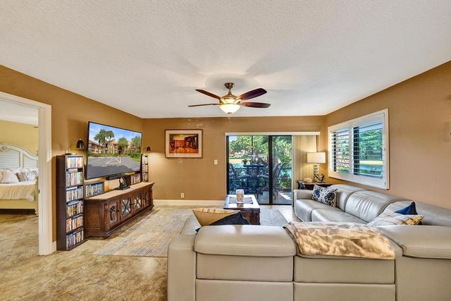 2210 SW 92ND Terrace 2702, Davie, FL 33324