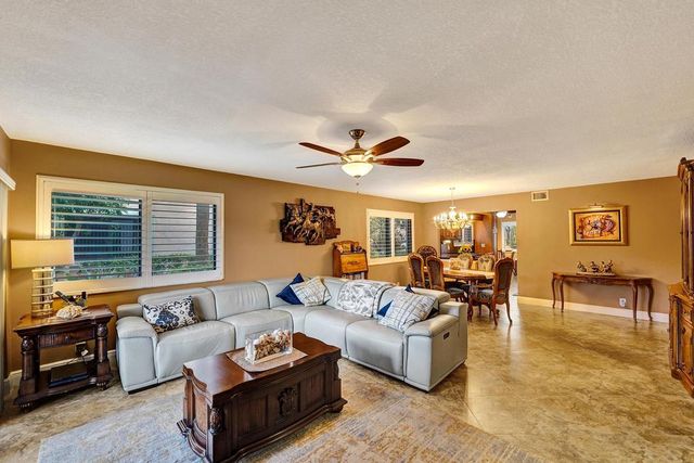 2210 SW 92ND Terrace 2702, Davie, FL 33324