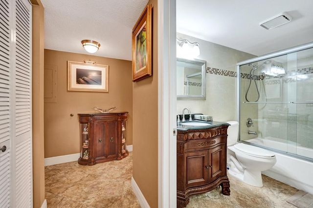 2210 SW 92ND Terrace 2702, Davie, FL 33324