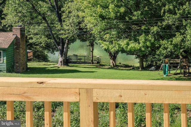 80 POPLAR VIEW RD, Front Royal, VA 22630