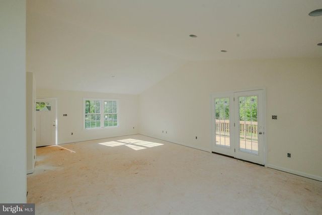 80 POPLAR VIEW RD, Front Royal, VA 22630
