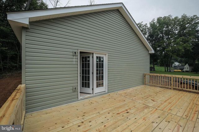 80 POPLAR VIEW RD, Front Royal, VA 22630