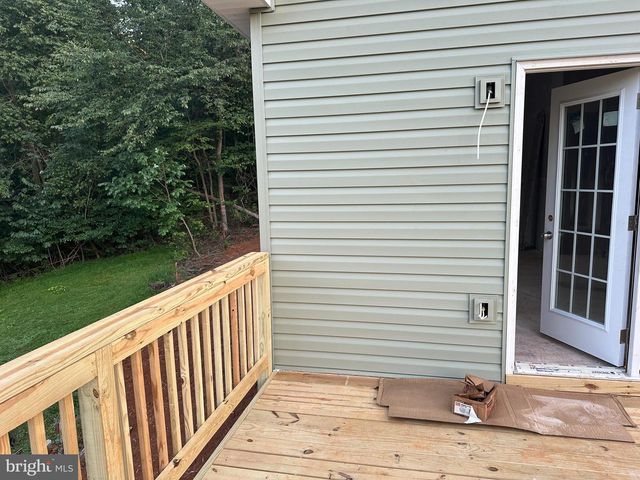 80 POPLAR VIEW RD, Front Royal, VA 22630
