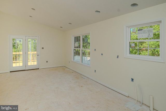 80 POPLAR VIEW RD, Front Royal, VA 22630