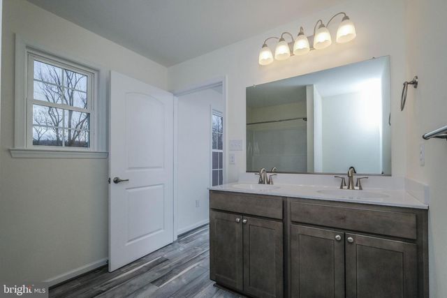 80 POPLAR VIEW RD, Front Royal, VA 22630