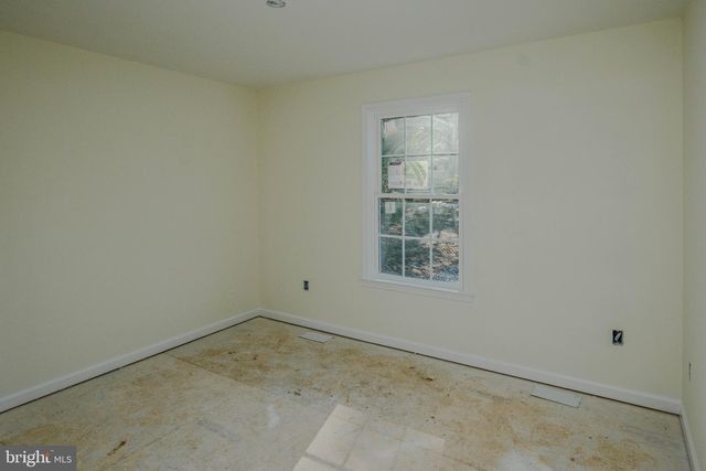 80 POPLAR VIEW RD, Front Royal, VA 22630