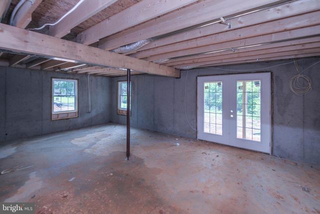 80 POPLAR VIEW RD, Front Royal, VA 22630
