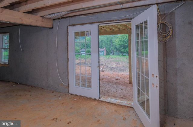80 POPLAR VIEW RD, Front Royal, VA 22630