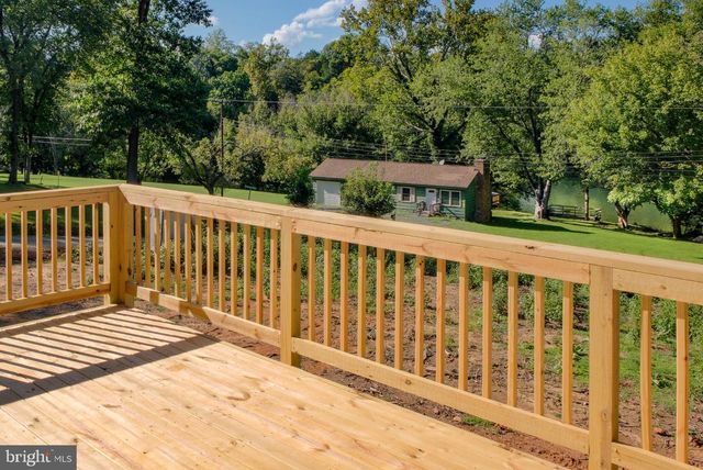 80 POPLAR VIEW RD, Front Royal, VA 22630