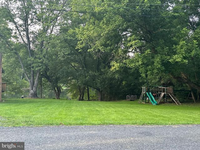 80 POPLAR VIEW RD, Front Royal, VA 22630