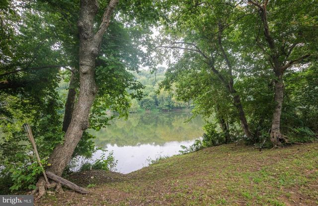 80 POPLAR VIEW RD, Front Royal, VA 22630