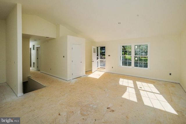 80 POPLAR VIEW RD, Front Royal, VA 22630