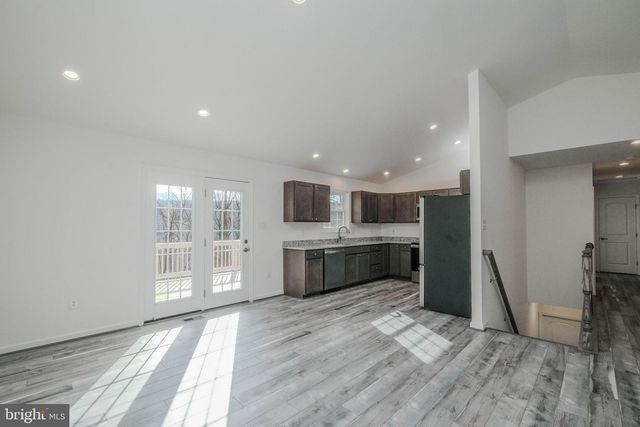 80 POPLAR VIEW RD, Front Royal, VA 22630