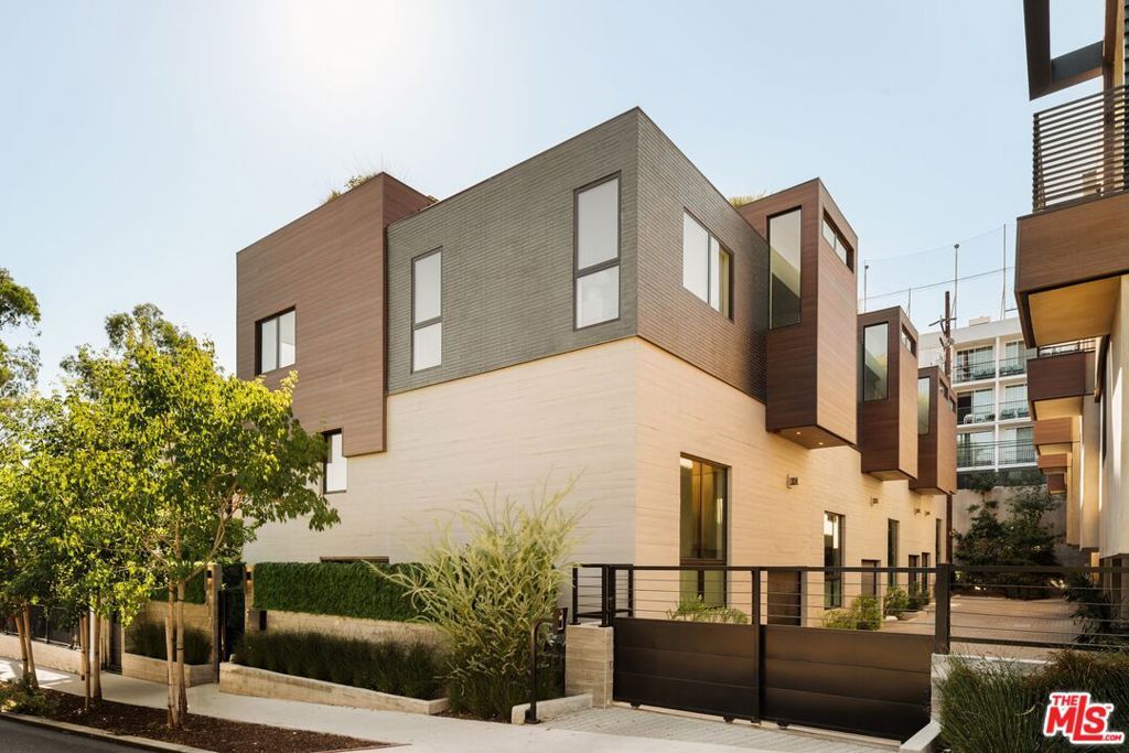 917 Hilldale Avenue, West Hollywood, CA 90069 — exterior