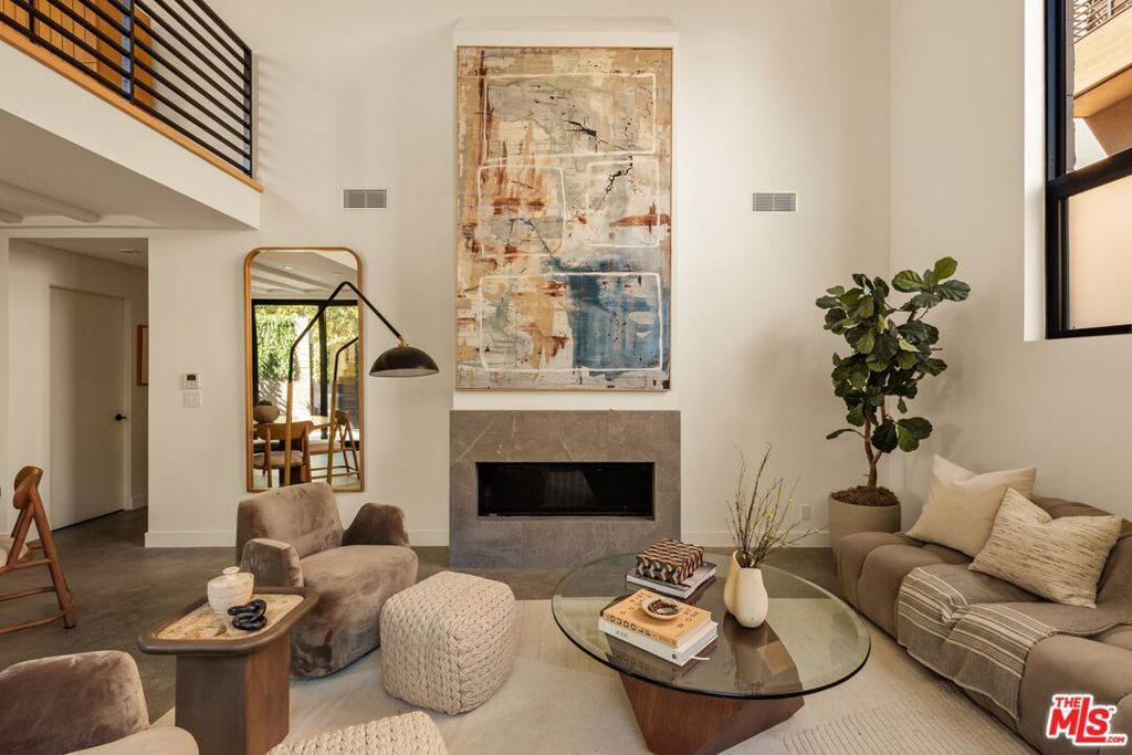 917 Hilldale Avenue, West Hollywood, CA 90069 — photo 3
