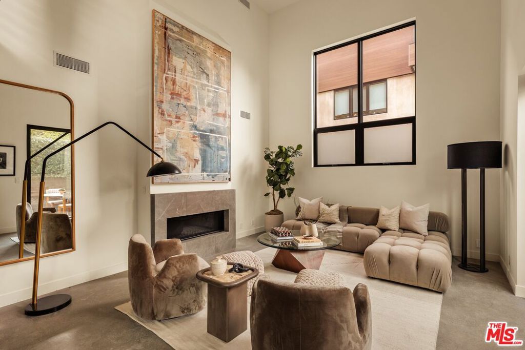 917 Hilldale Avenue, West Hollywood, CA 90069 — photo 4