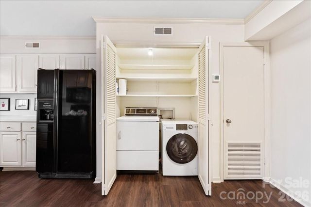 3500 Colony Road J, Charlotte, NC 28211