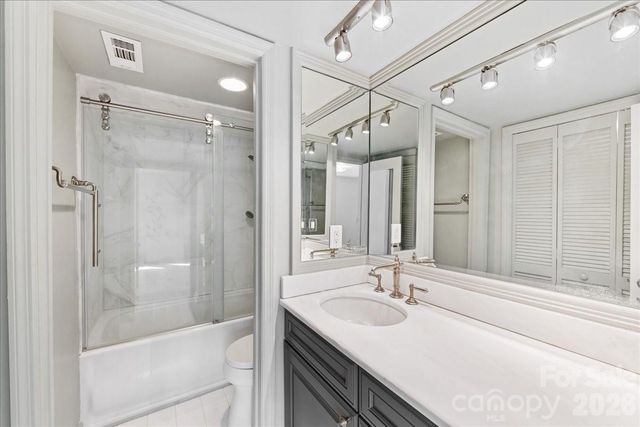 3500 Colony Road J, Charlotte, NC 28211