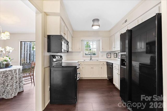 3500 Colony Road J, Charlotte, NC 28211