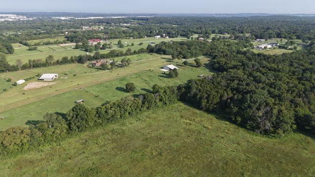 2360 Vesta Road, Lebanon, TN 37090